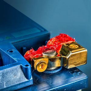 Чим змастити клеми акумулятора