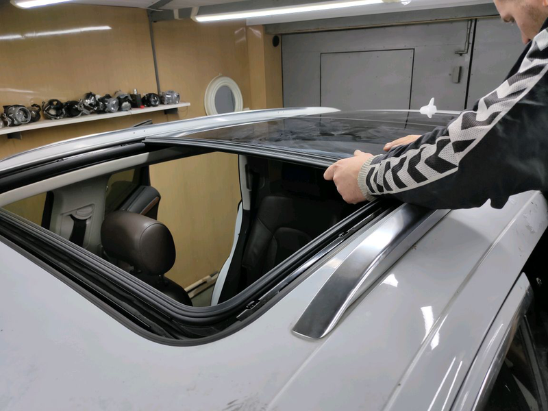 ремонт автолюков и панорамных крыш автомобиля