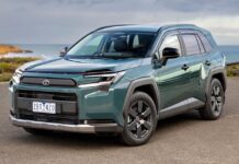 2026 Кросовер Toyota RAV4: значний стрибок ціни через додавання функцій