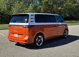 Volkswagen призупиняє виробництво ID. Buzz у США на тлі реальності ринку електромобілів