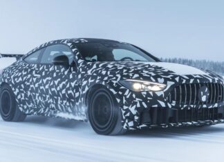 Mercedes-AMG fait revivre la gloire du V8 avec le Mythos CLE 63 Black Series