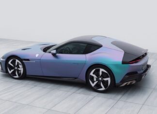 Цей Ferrari 12Cilindri нагадує нам Mystichrome Paint від Ford