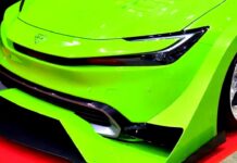 Japanese Tuners Transform Toyota Prius Into Anime-Inspired Street Racer