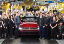 Stellantis Повертає Третю Зміну на Заводі у Віндзорі на Фоні Високого Попиту