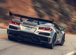 2026 Chevrolet Corvette ZR1X: ujawniono szczegóły wydajności
