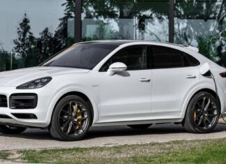 Керівництво Porsche Підтверджує, Що Власники PHEV Регулярно Заряджають Автомобілі, Гібрид 911 Залишається Під Питанням