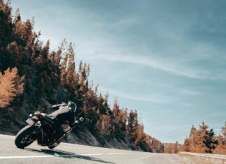 Harley-Davidson Pan America 1250 ST: Туристический мотоцикл, созданный для горных дорог