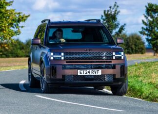 Hyundai Santa Fe Hybrid: oferta de coche familiar por sólo £ 300 al mes