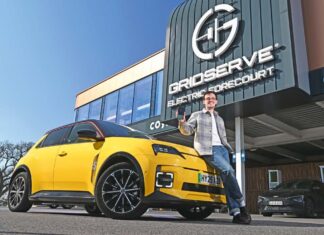 Навигация по миру зарядных станций для электромобилей в Великобритании: как сэкономить и избежать скрытых расходов