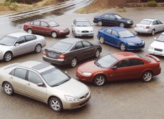 Het middelgrote slagveld: een sedanvergelijking uit 2003