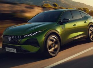 Der Peugeot 408 bekommt ein Facelift und ein Preisschild