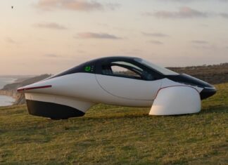 Aptera PI2 : Pourquoi les voitures électriques n’ont pas toutes des panneaux solaires