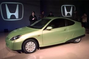 How the first hybrid car worked before the Prius changed everything