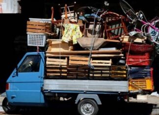 Hoe u het bruto asgewicht (GAWR) van uw auto kunt vinden en waarom dit ertoe doet