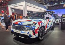 Електрична лінійка Peugeot: дебют E-408 та ранній доступ до E-308 SW